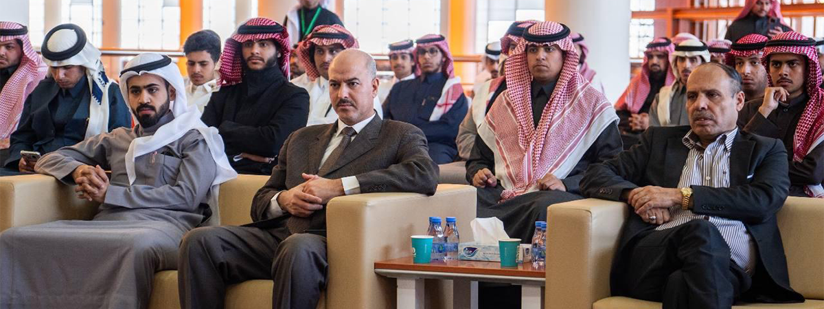 نادي كلية الحقوق (شطر الطلاب) ينظم فعالية “القانون وعلم النفس الجنائي: نحو تنبؤات أكثر دقة في تفسير السلوك الإجرامي”